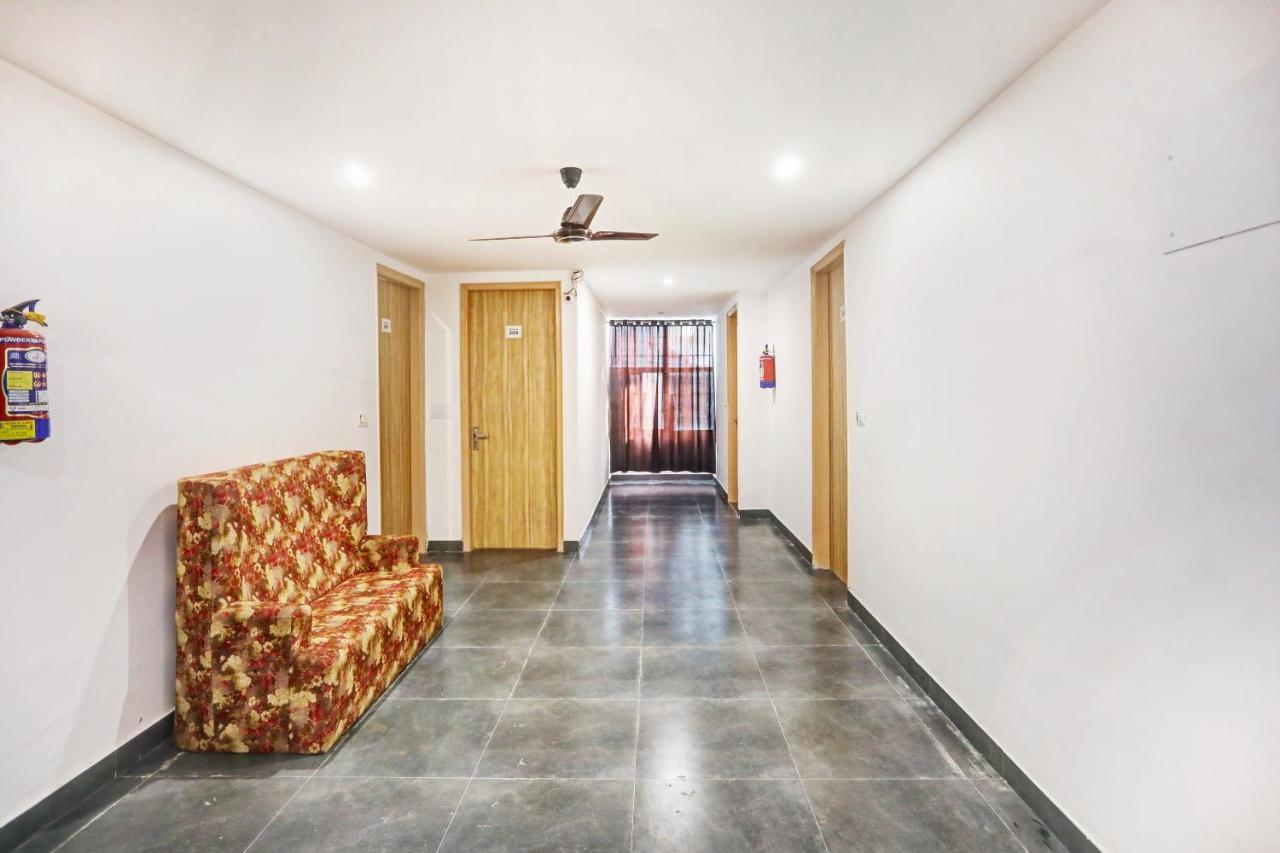 Oyo 81641 Collection O Hotel A1 Residency New Delhi