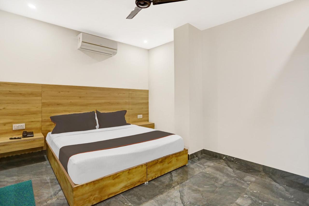Oyo 81641 Collection O Hotel A1 Residency Hotel