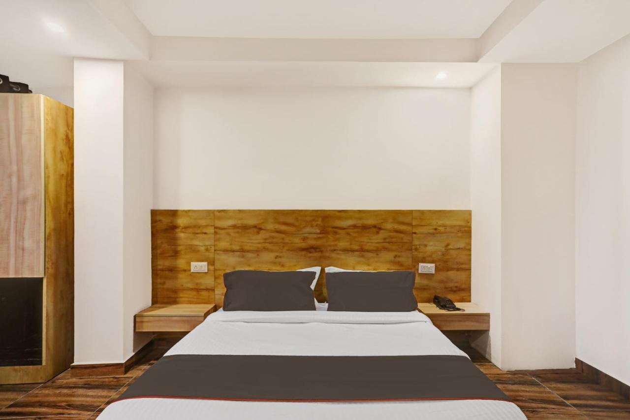 Oyo 81641 Collection O Hotel A1 Residency Hotel